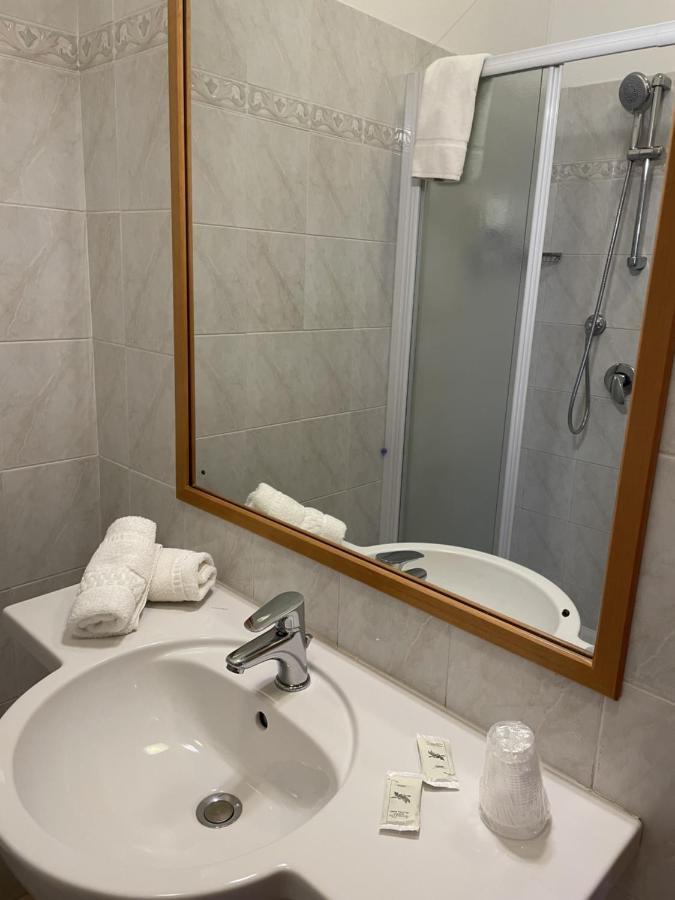 Hotel Petrarca Boara Pisani Exterior photo